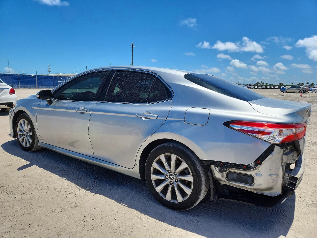2018 TOYOTA CAMRY