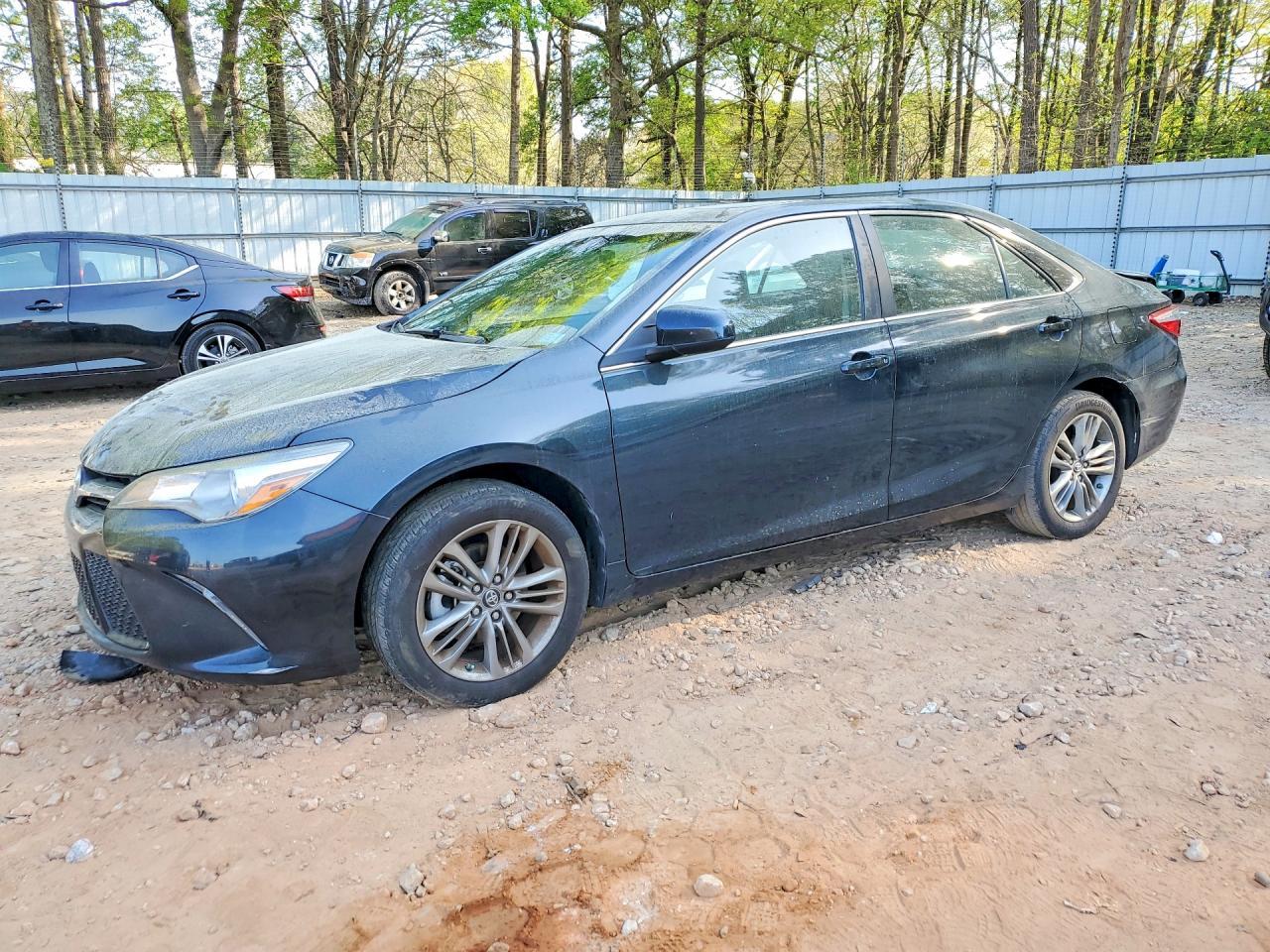 2017 TOYOTA CAMRY