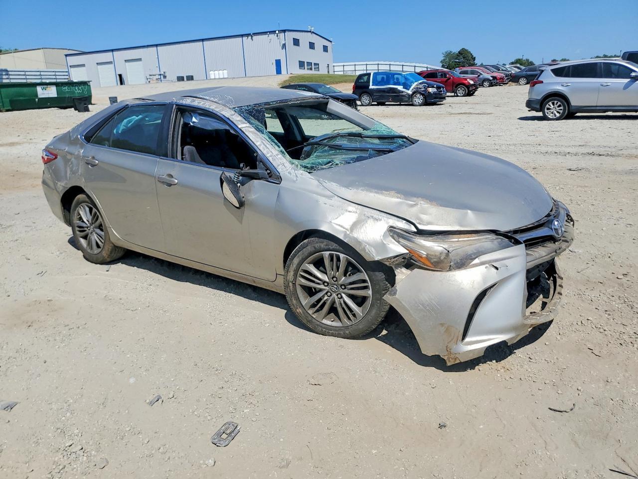 2017 TOYOTA CAMRY