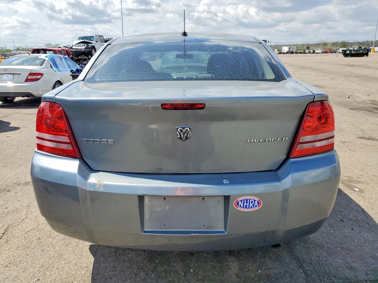 2010 DODGE Avenger