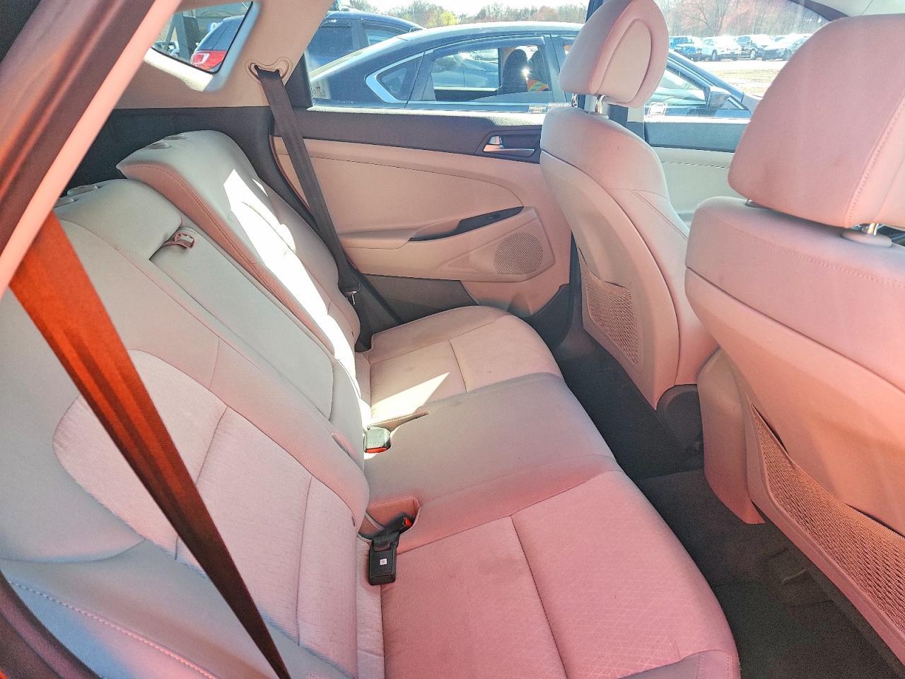 2016 HYUNDAI TUCSON