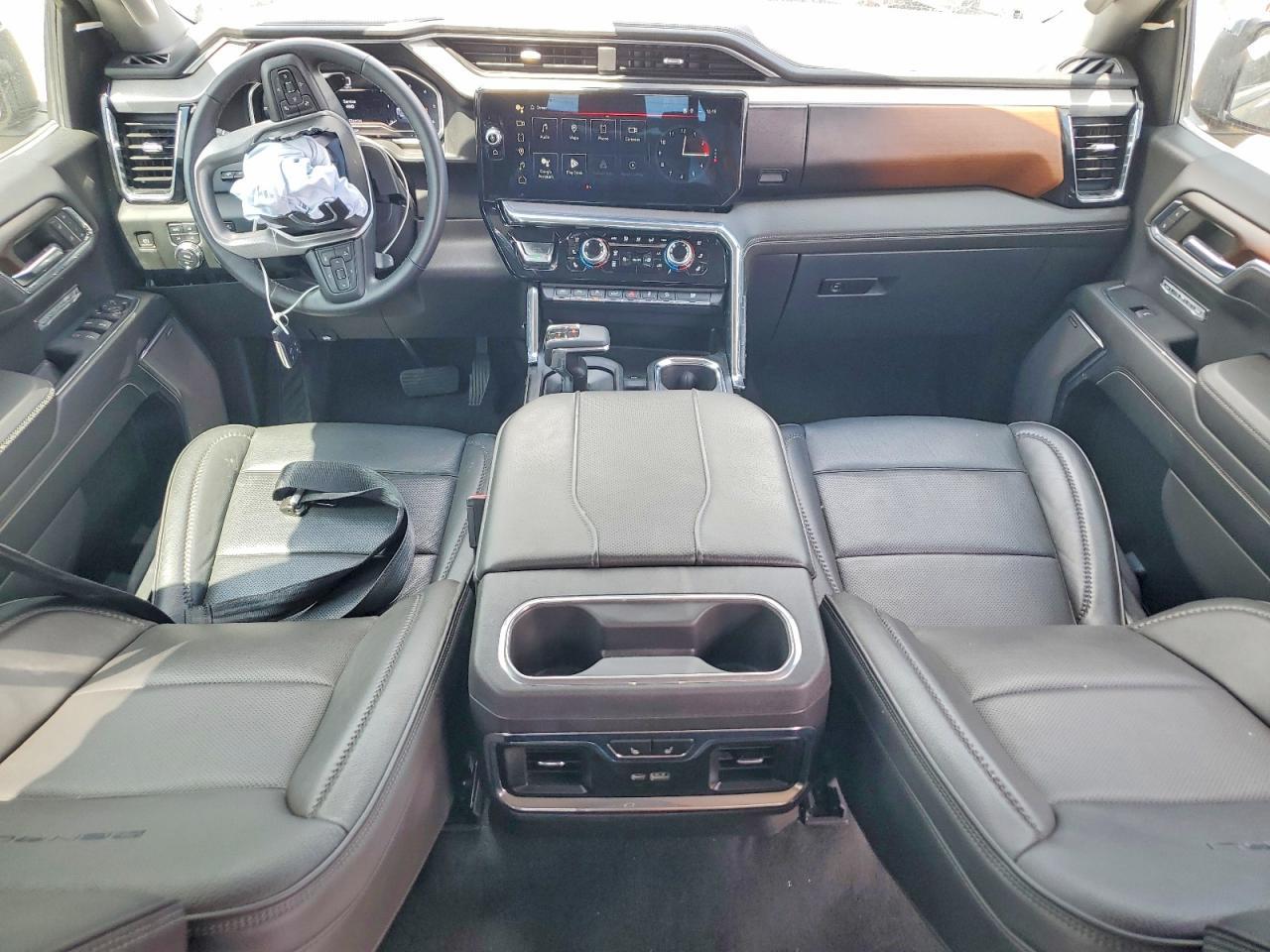 2024 GMC Sierra