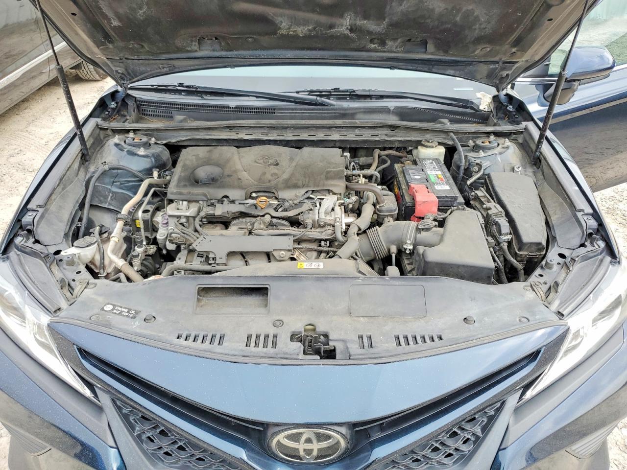 2018 TOYOTA CAMRY