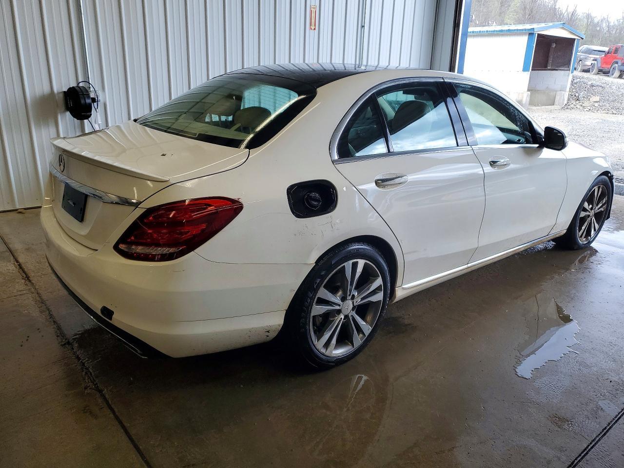 2016 MERCEDES-BENZ C-CLASS