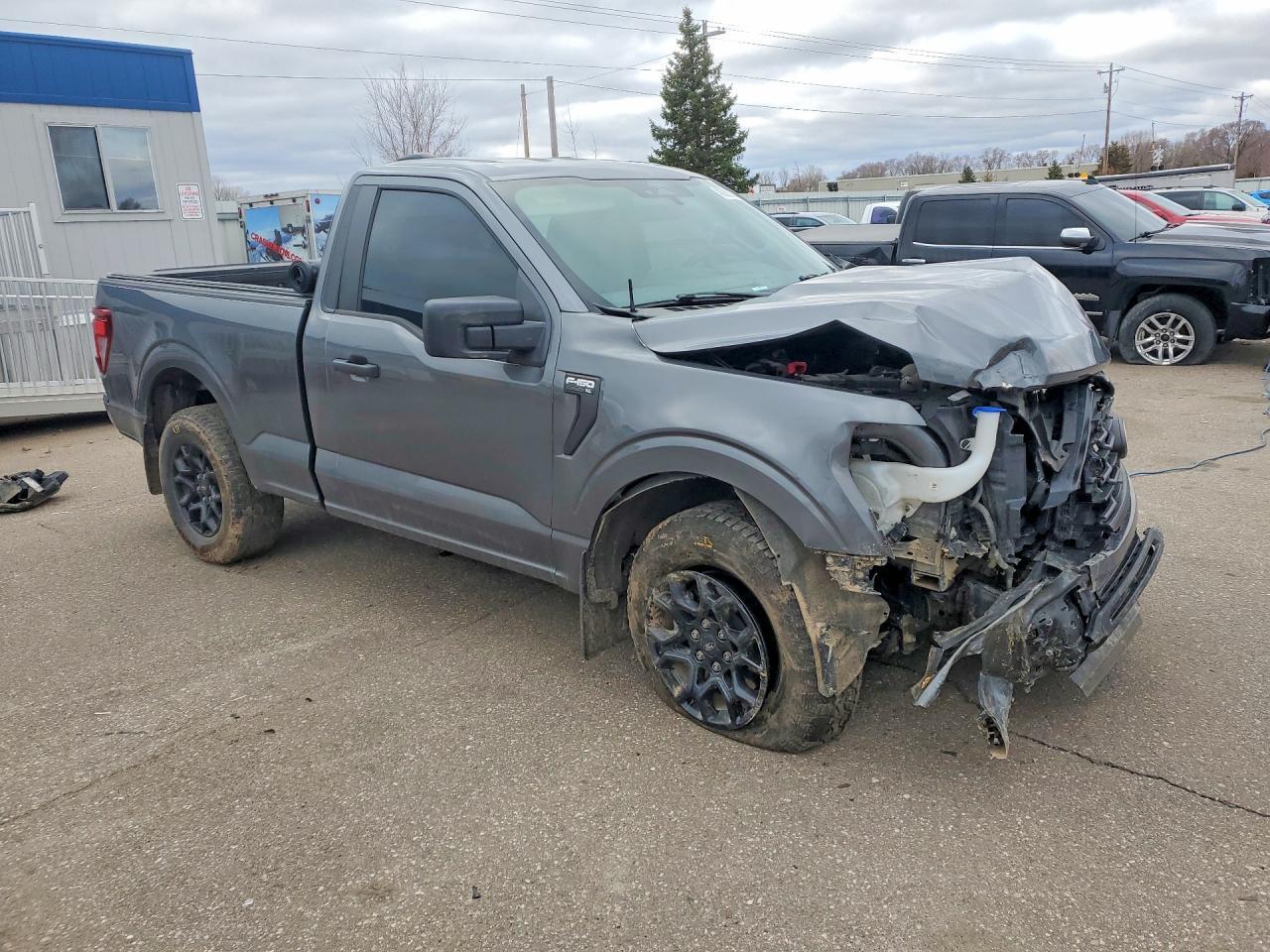 2025 FORD F-150 Lightning