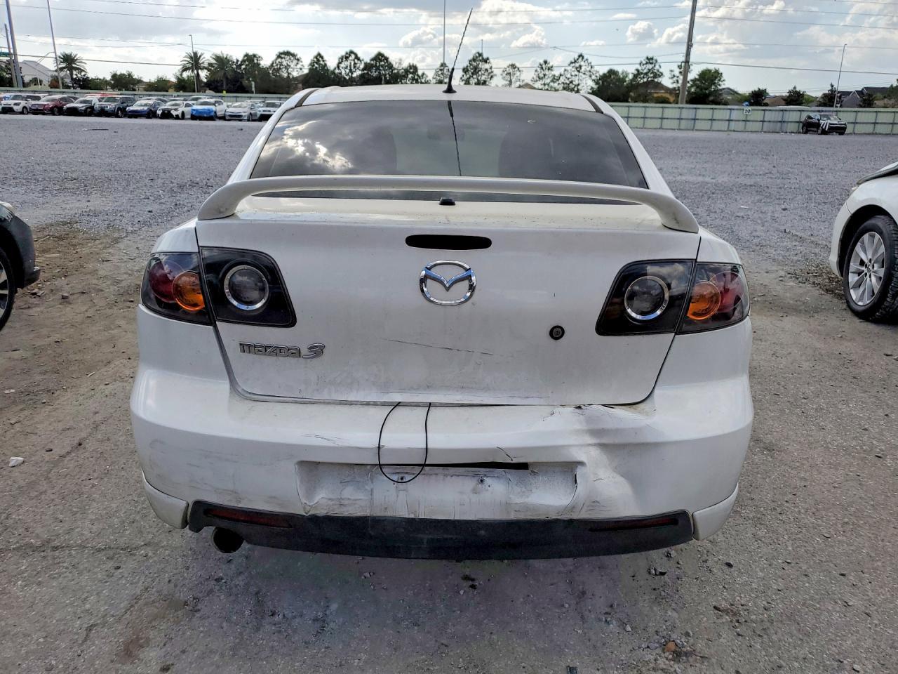 2006 MAZDA 3