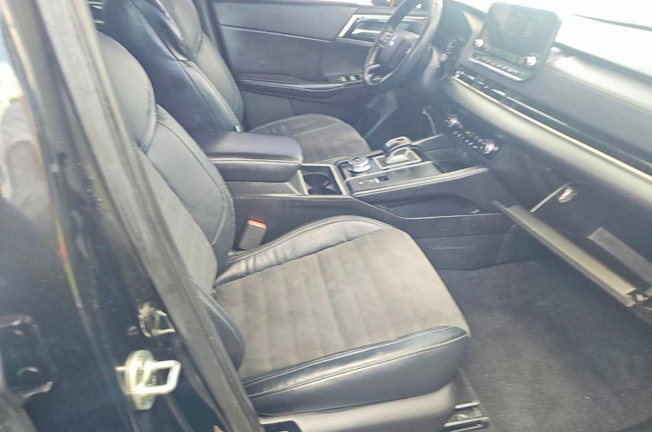 2023 MITSUBISHI outlander