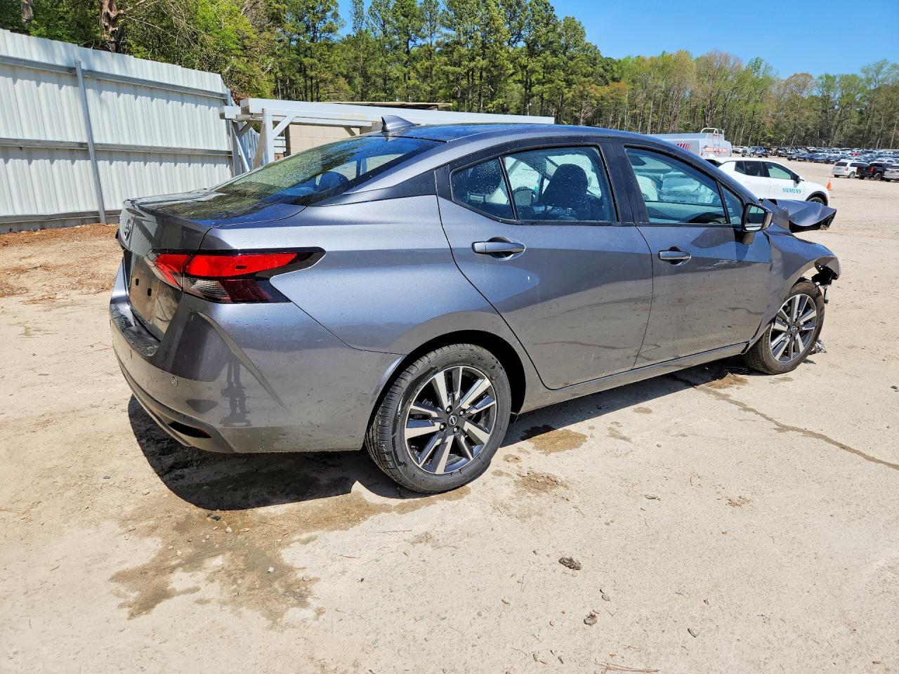 2025 NISSAN VERSA