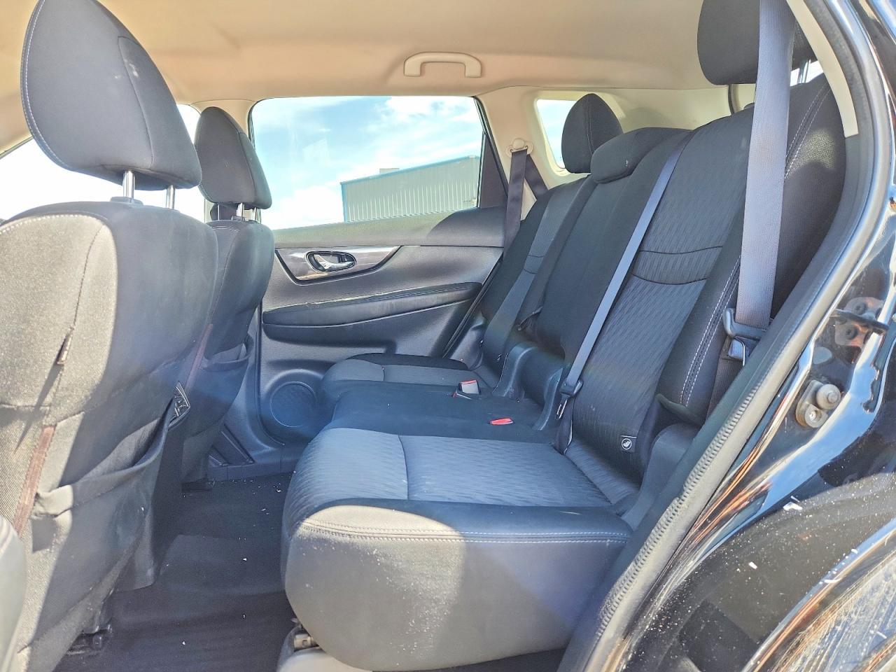 2017 NISSAN ROGUE