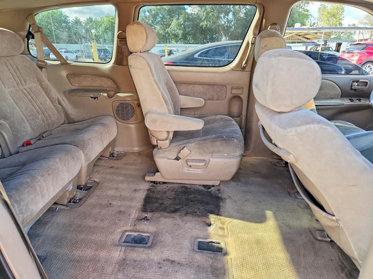 2000 TOYOTA SIENNA
