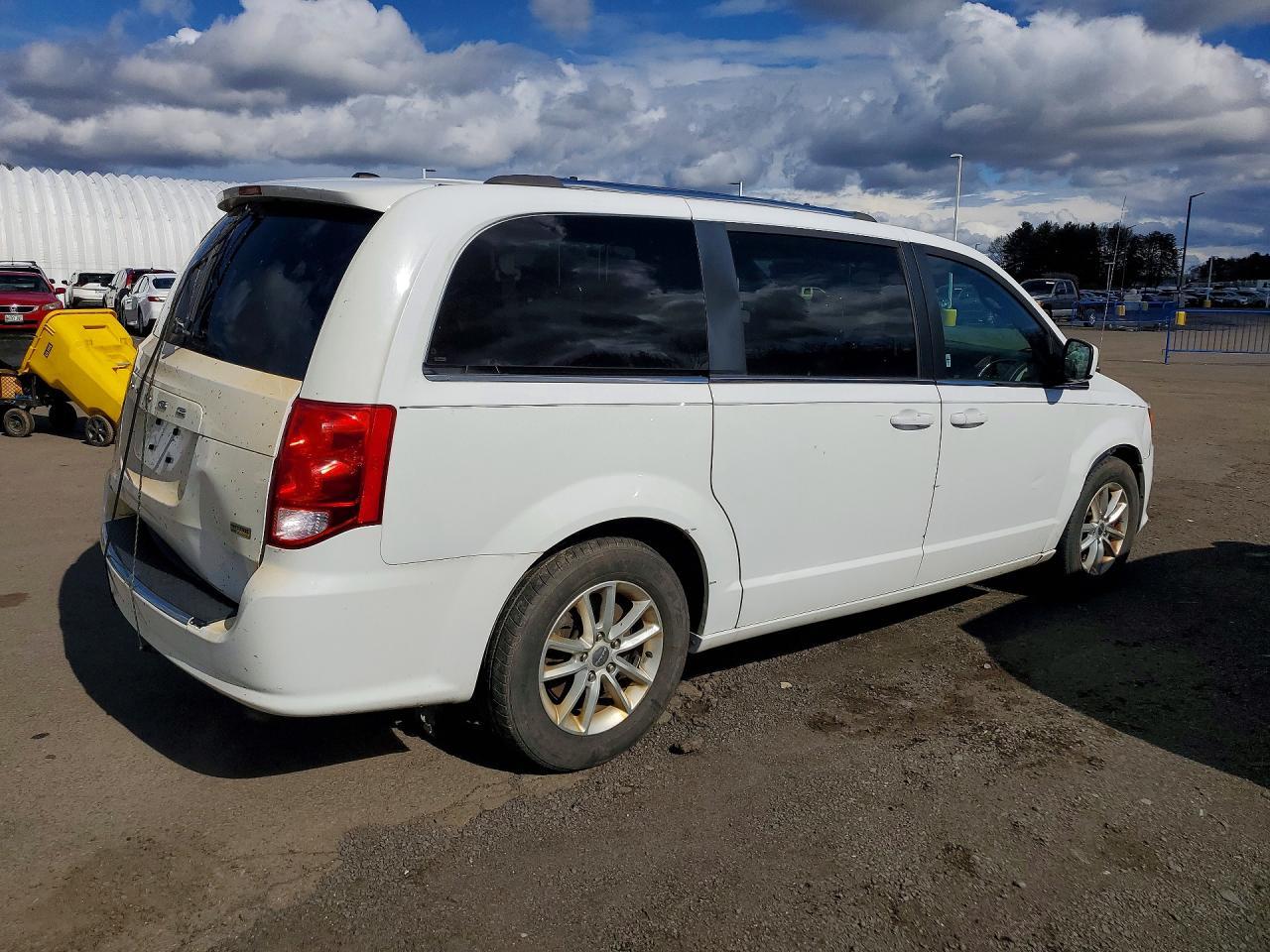 2018 DODGE GRAND CARAVAN