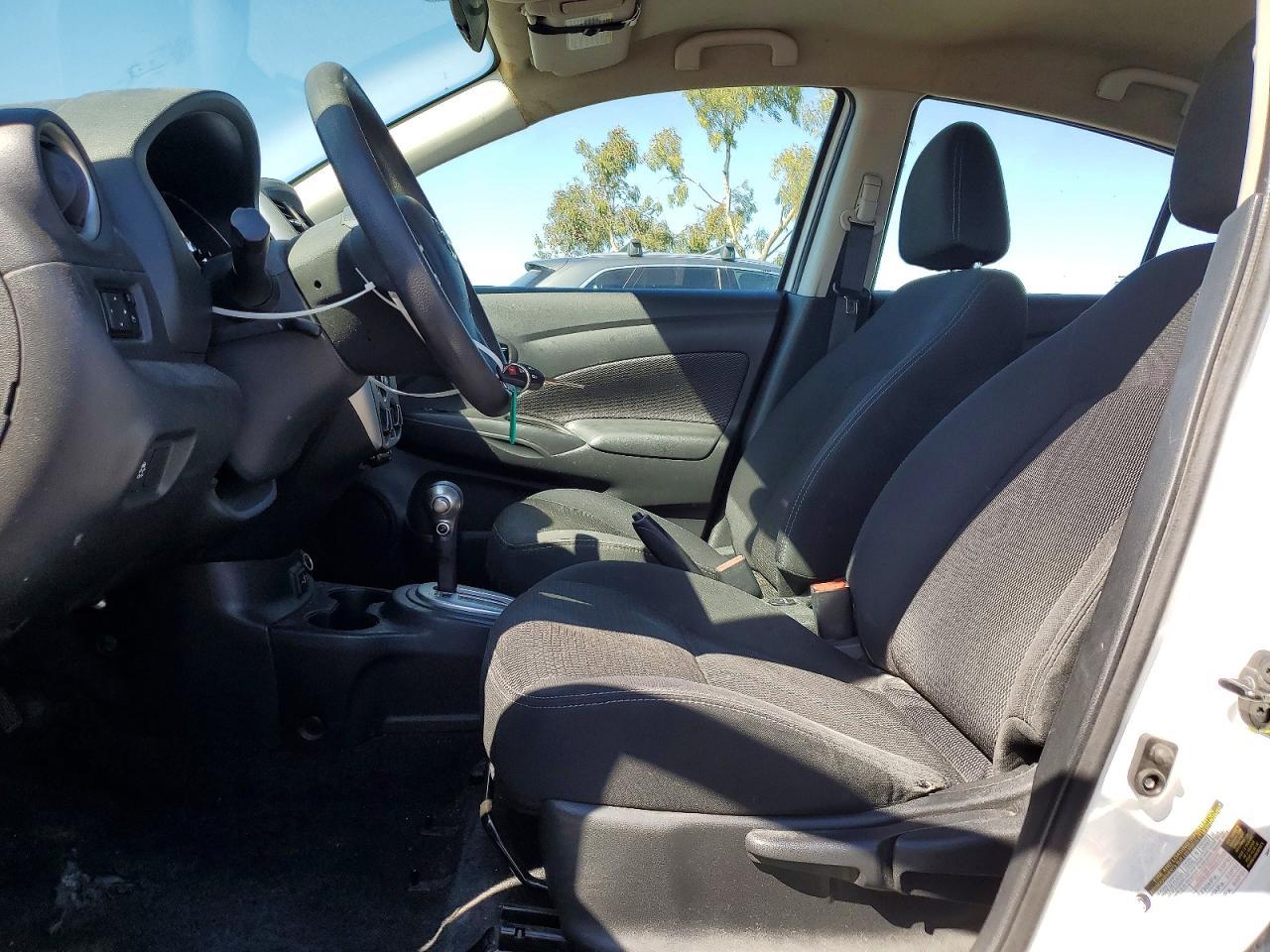 2017 NISSAN VERSA