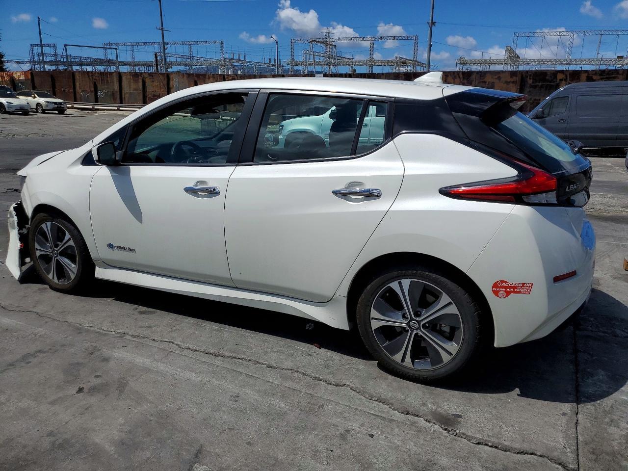 2018 NISSAN LEAF