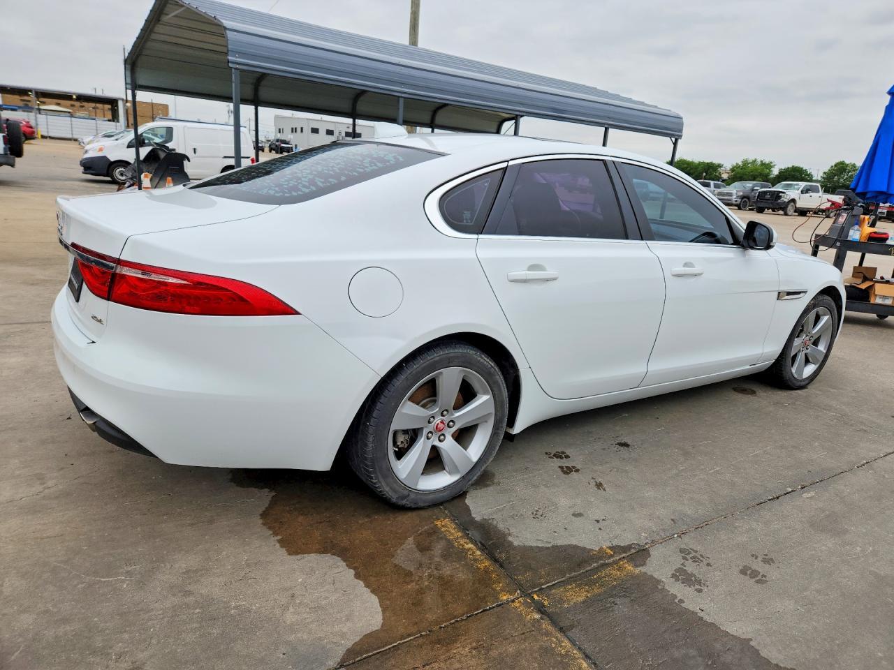 2018 JAGUAR XF