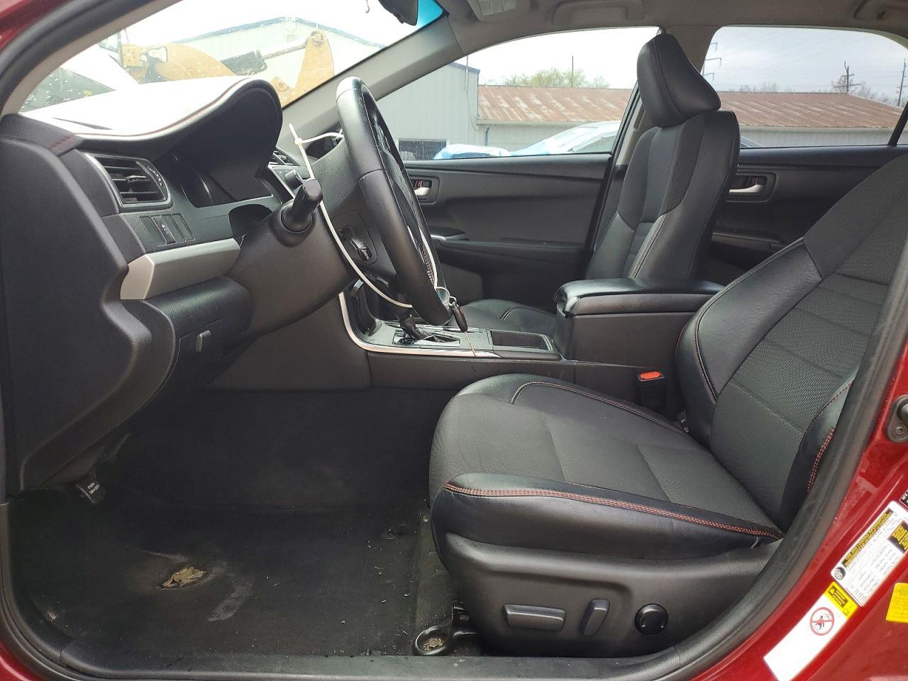 2016 TOYOTA CAMRY