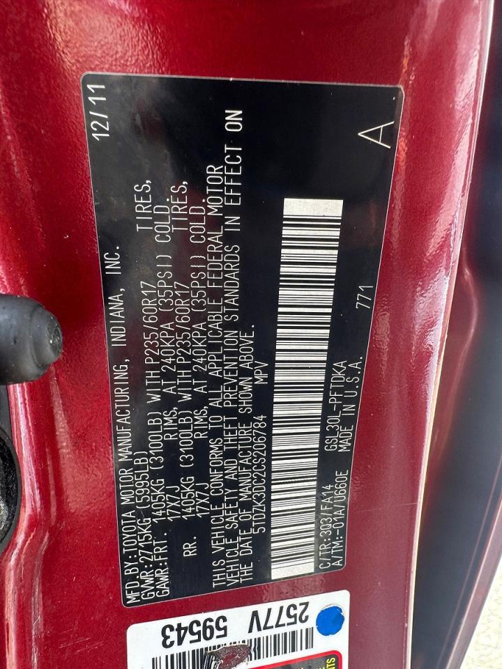 2012 TOYOTA SIENNA