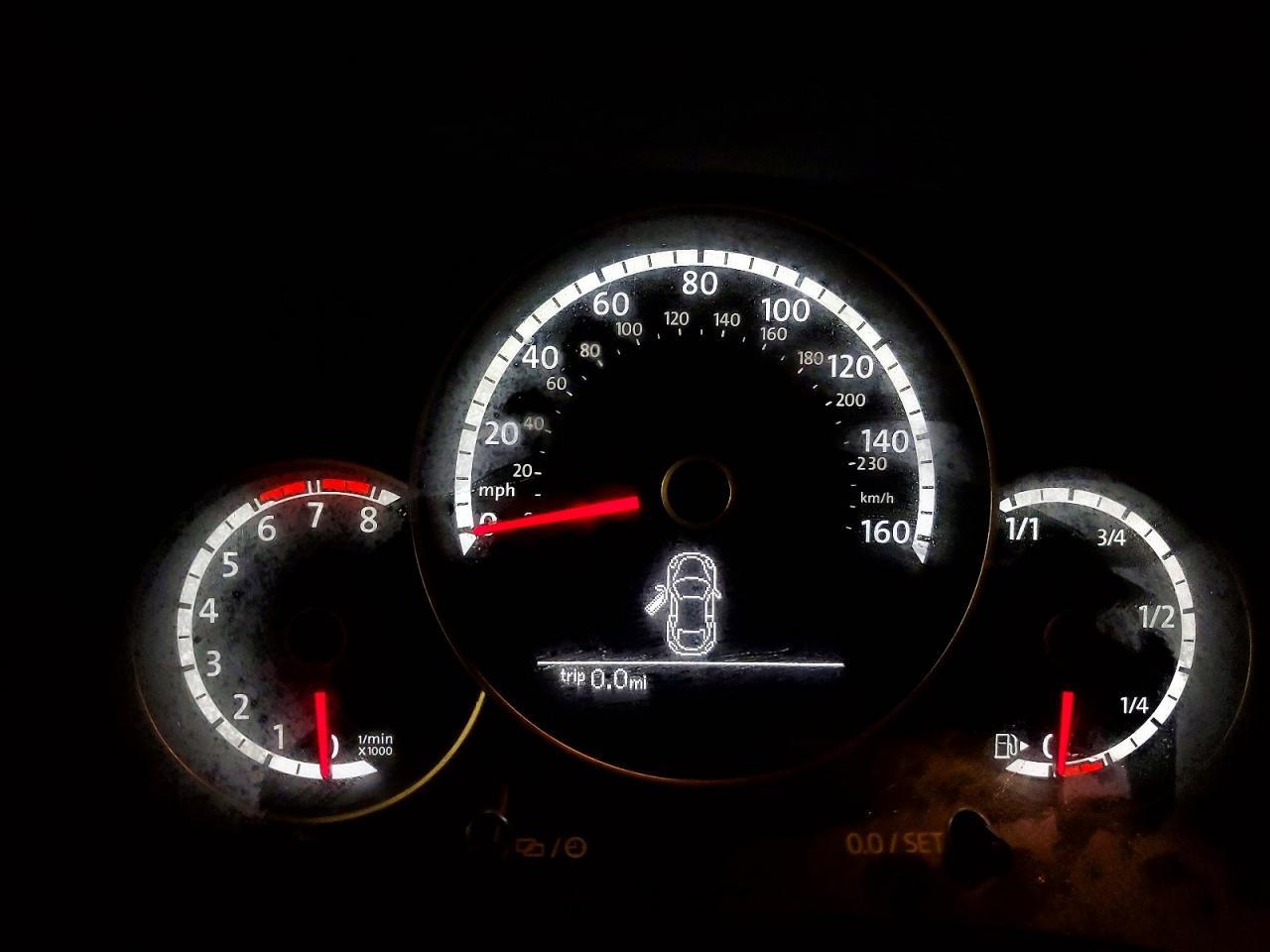 2014 VOLKSWAGEN Beetle