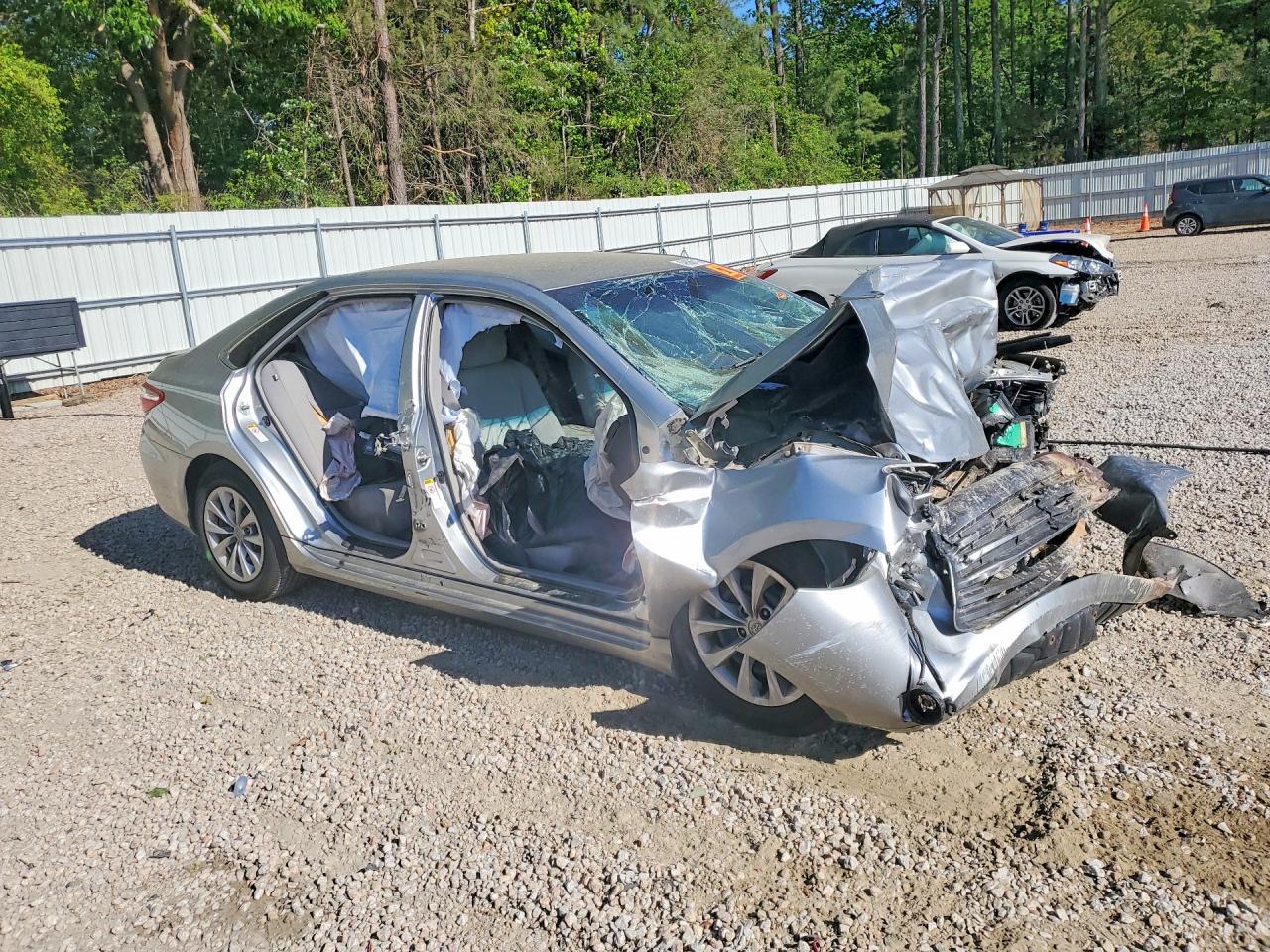 2015 TOYOTA CAMRY