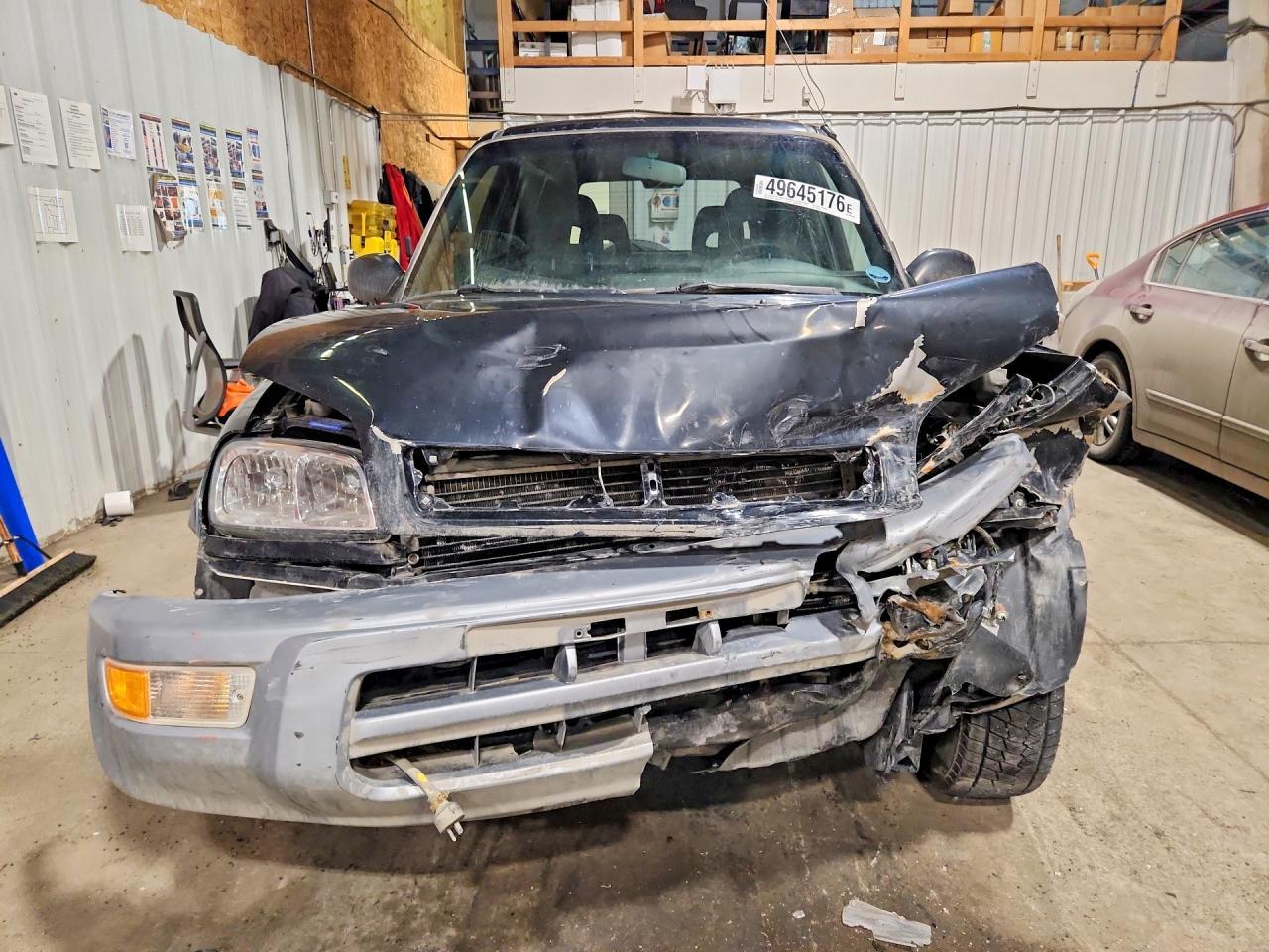 2000 TOYOTA RAV4