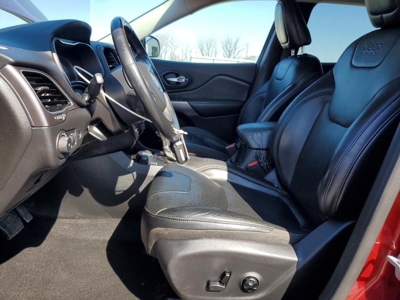 2019 JEEP CHEROKEE