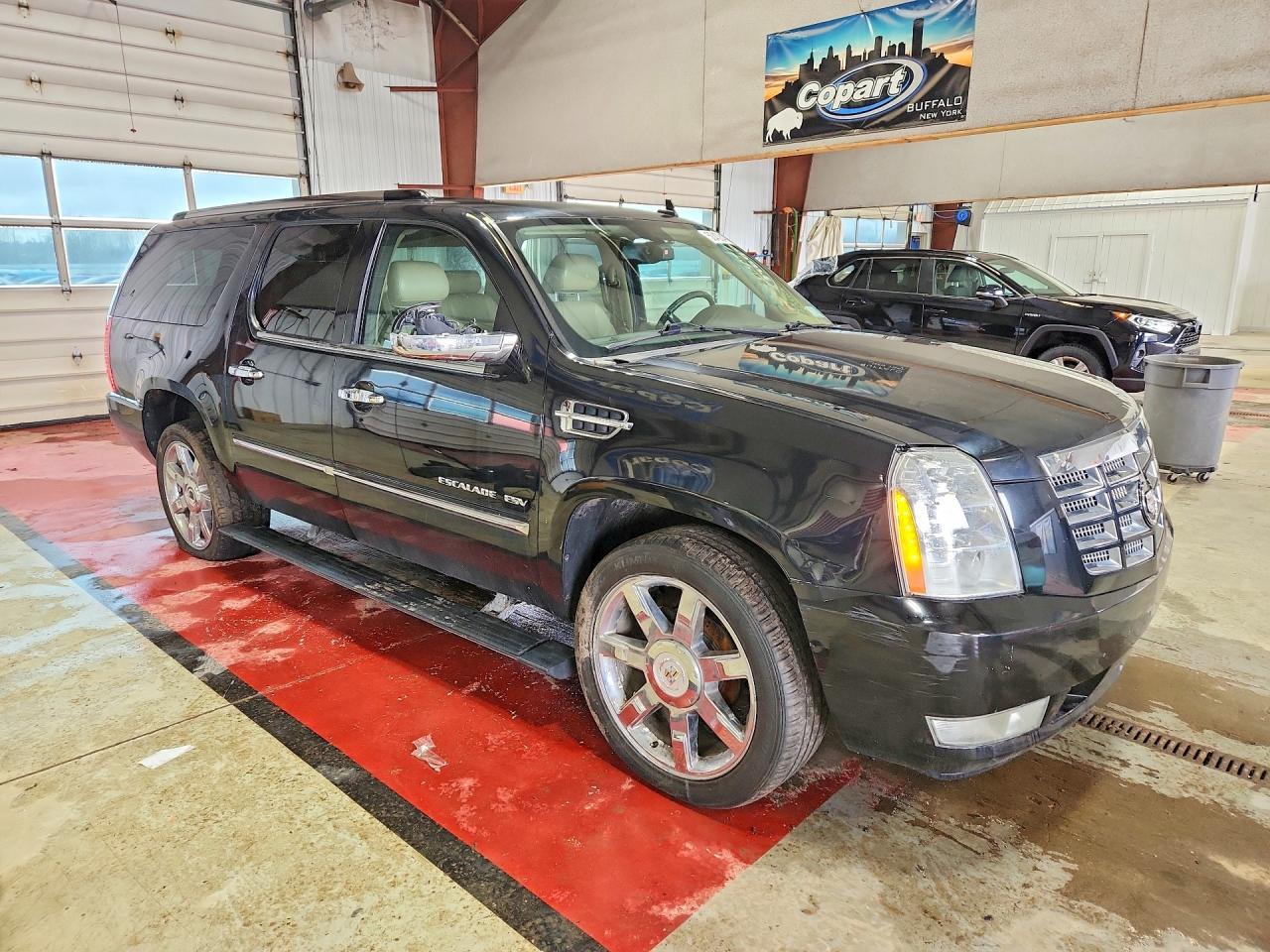 2010 CADILLAC Escalade ESV