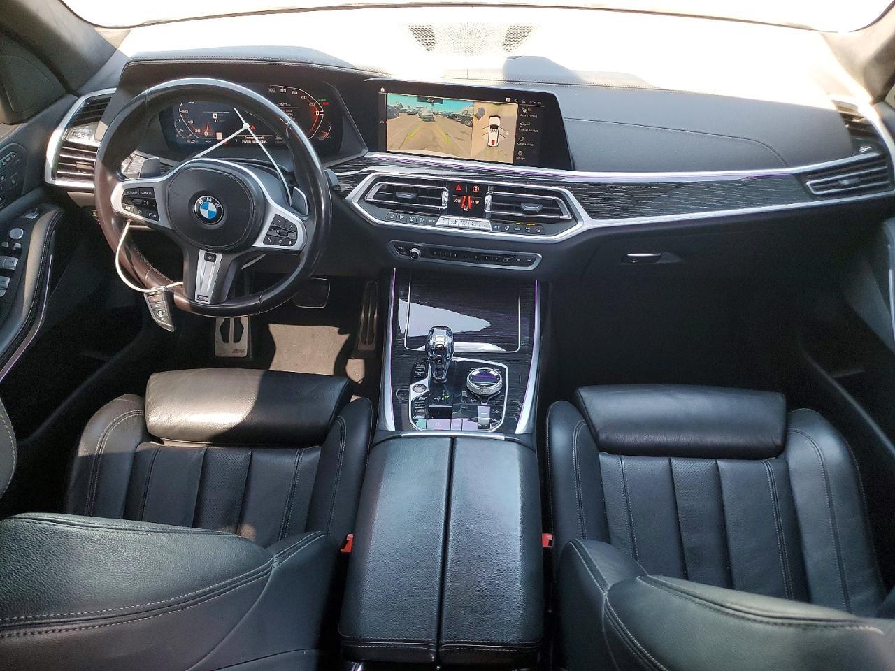 2021 BMW X7