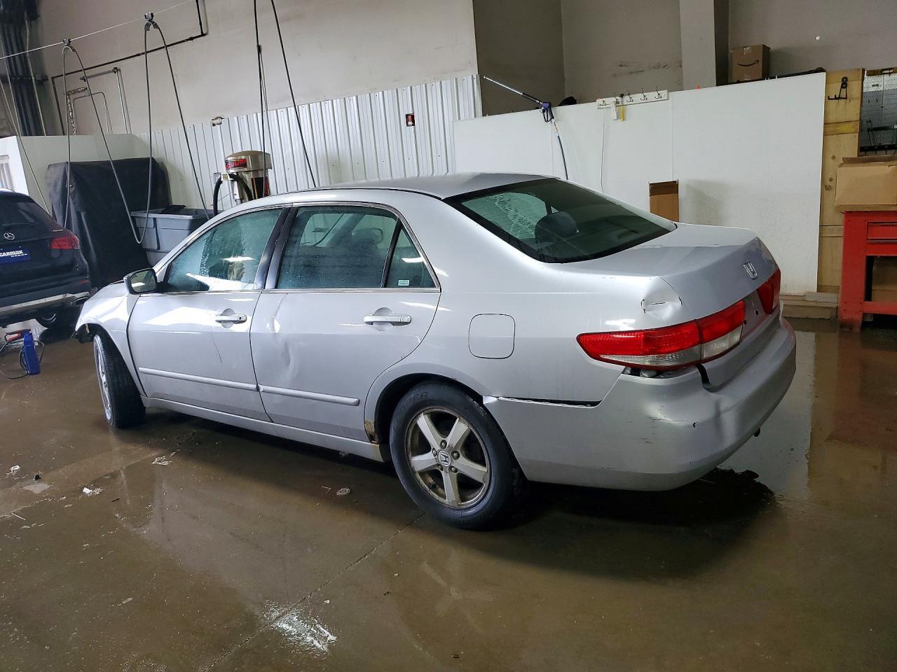 2004 HONDA ACCORD