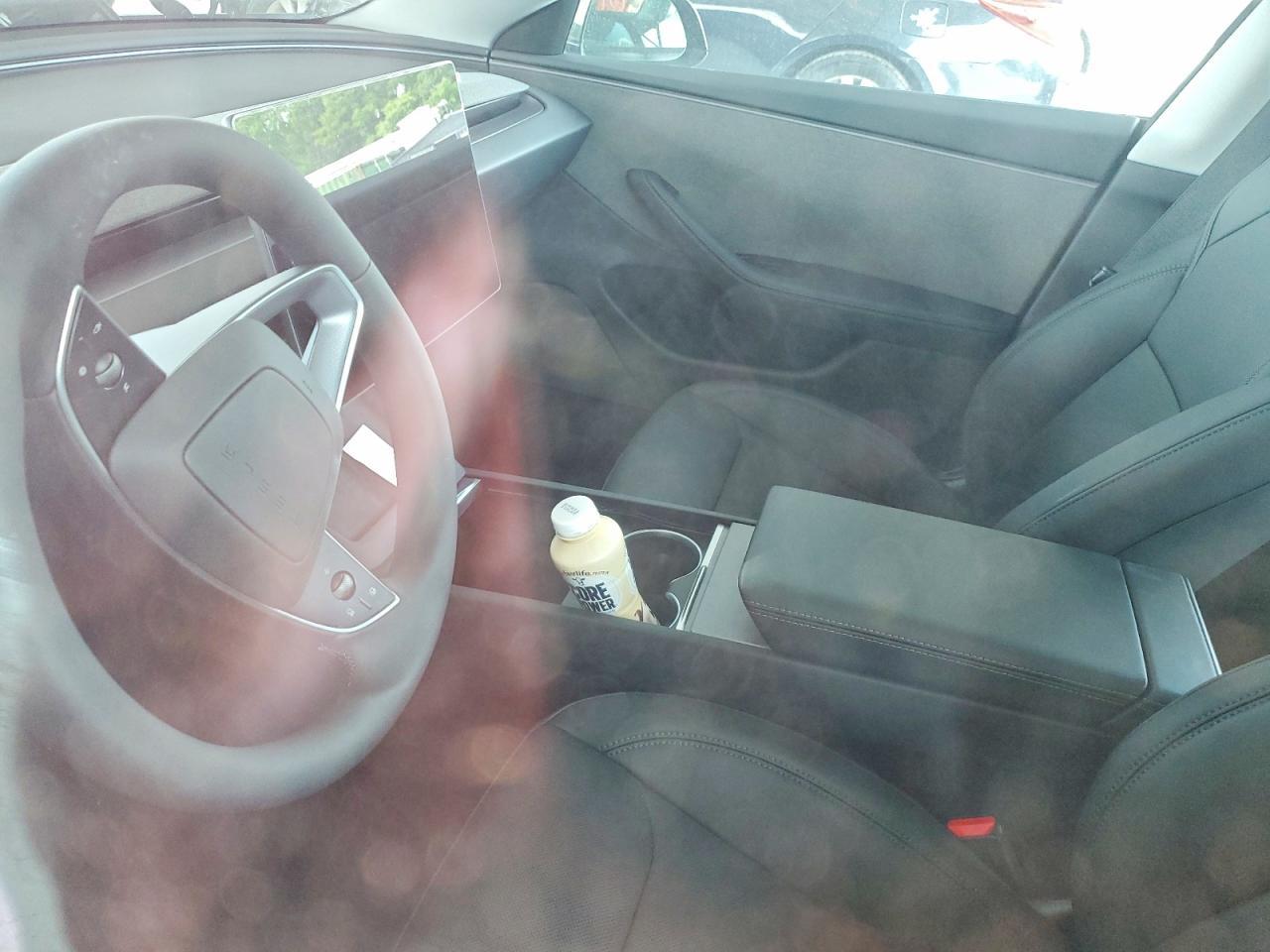 2026 TESLA MODEL 3