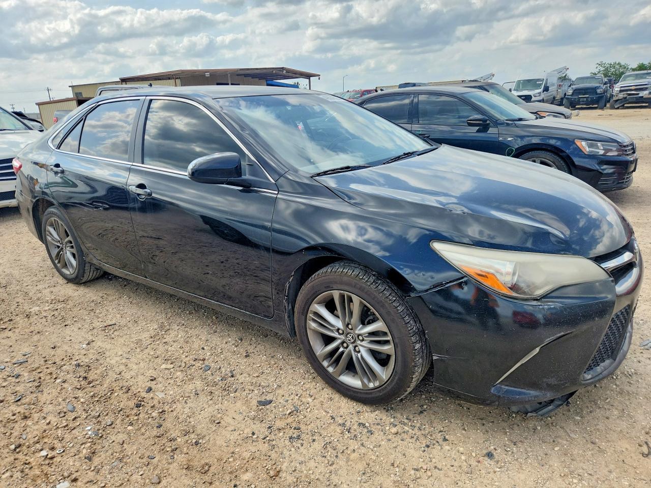 2017 TOYOTA CAMRY
