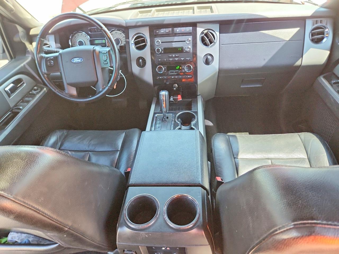 2013 FORD Expedition