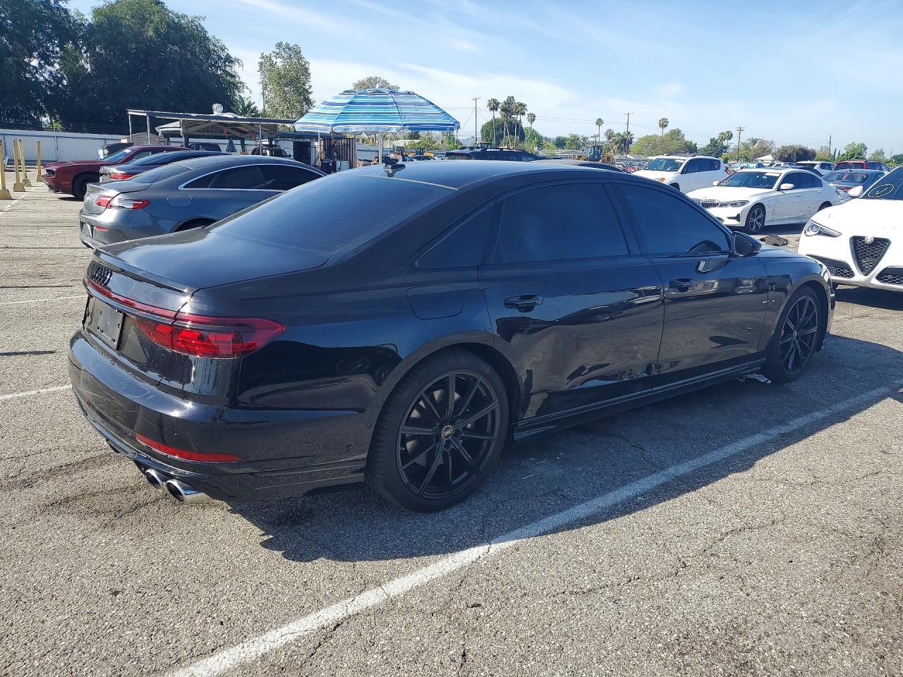 2024 AUDI S8