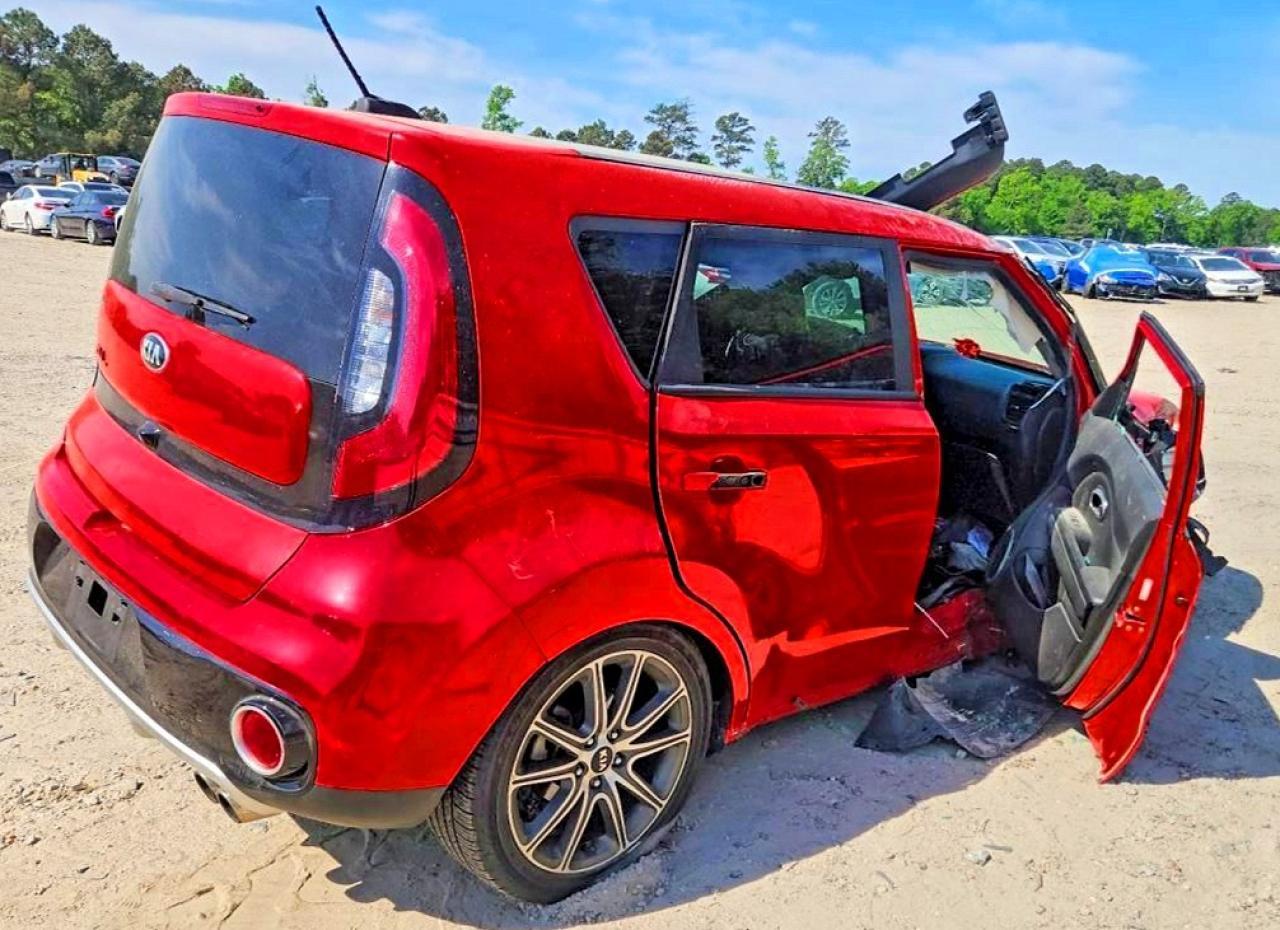 2018 KIA SOUL