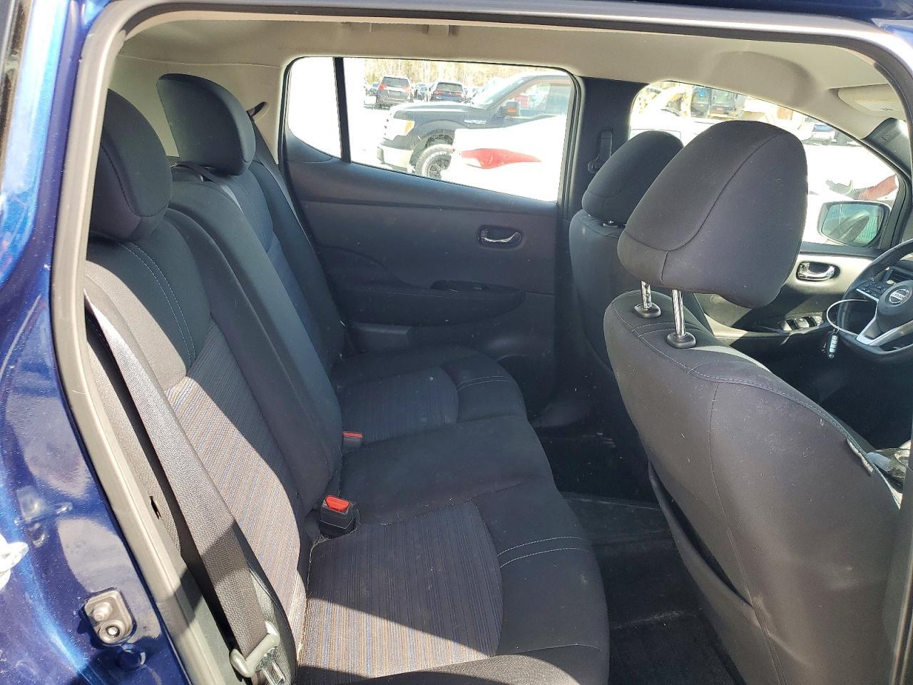 2019 NISSAN LEAF