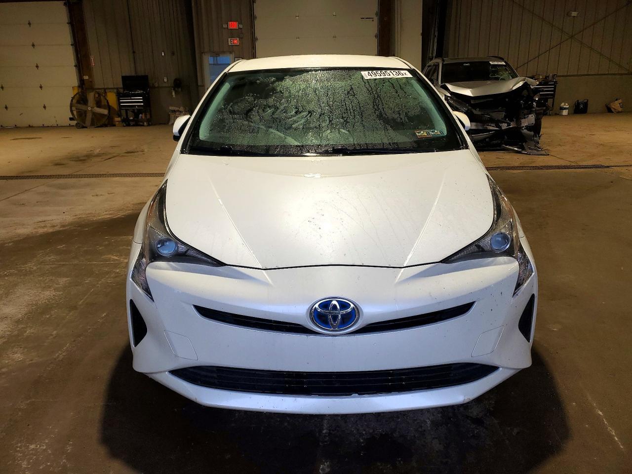 2016 TOYOTA PRIUS