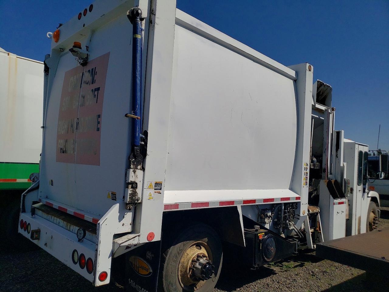 2003 FREIGHTLINER Fl70