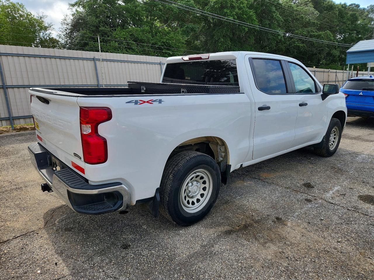 2023 CHEVROLET Silverado