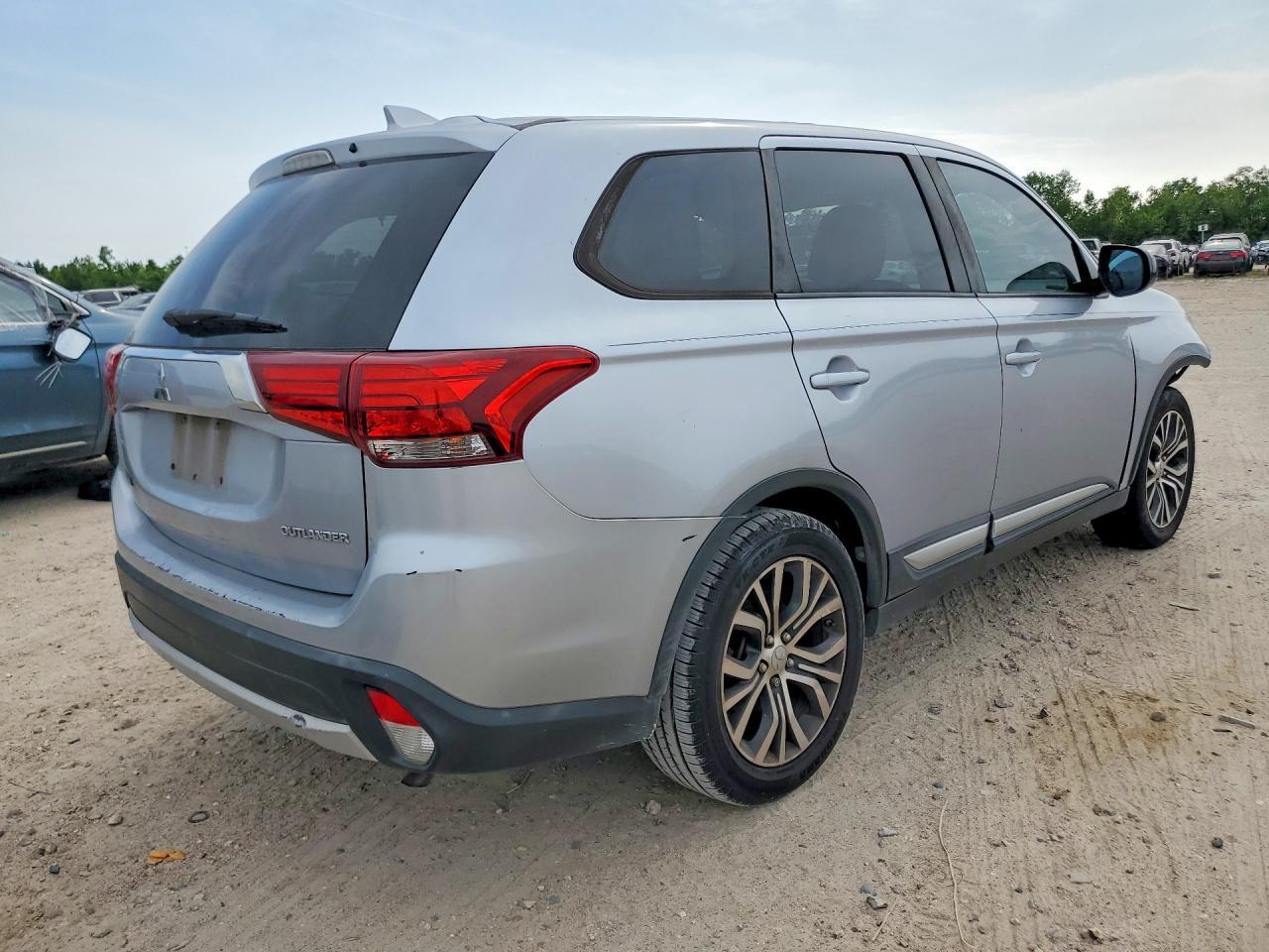 2017 MITSUBISHI outlander