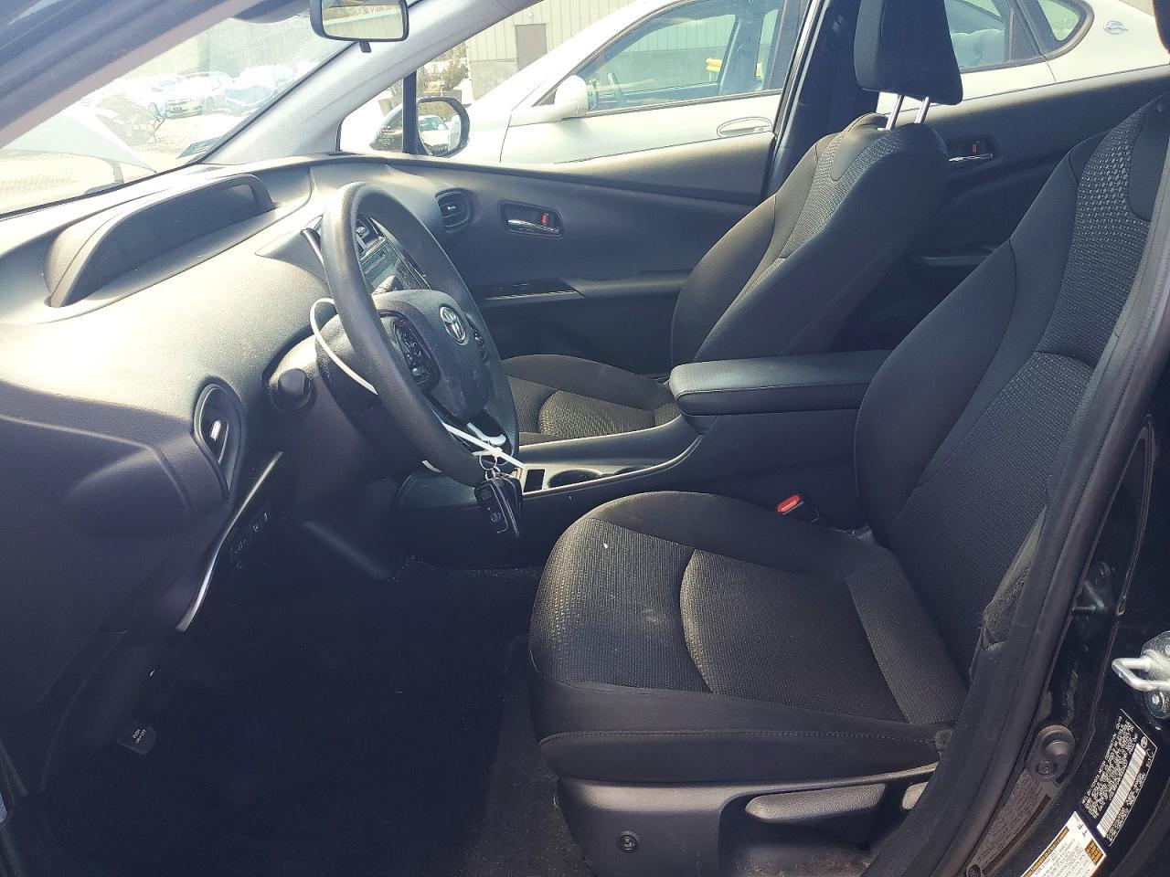 2019 TOYOTA PRIUS