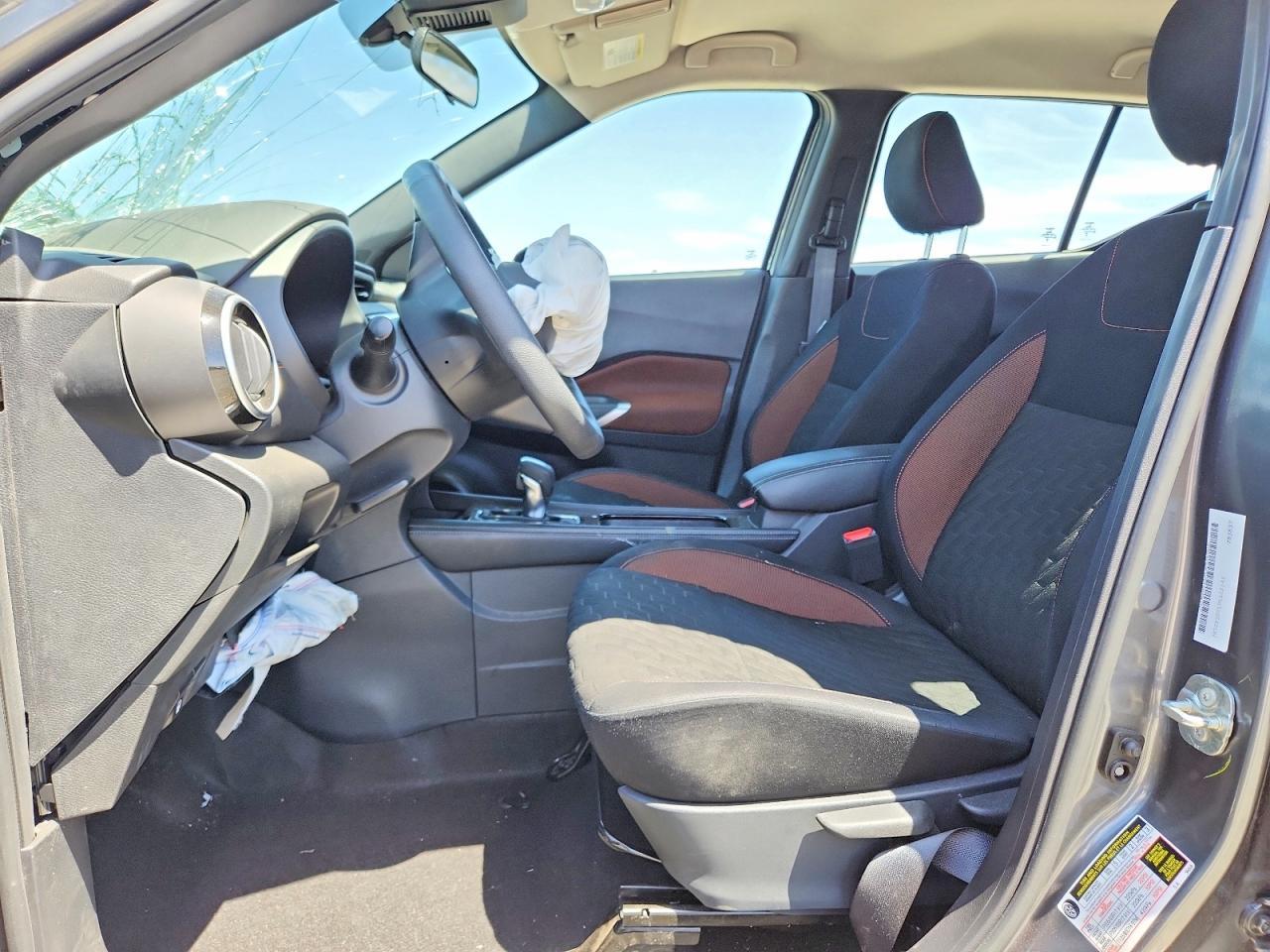2023 NISSAN KICKS