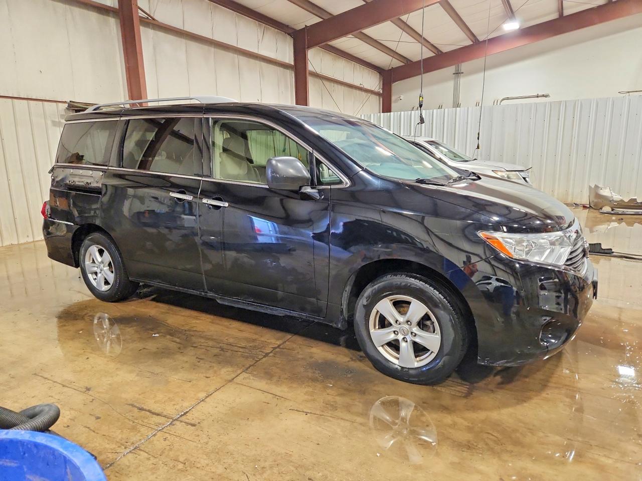 2016 NISSAN Quest