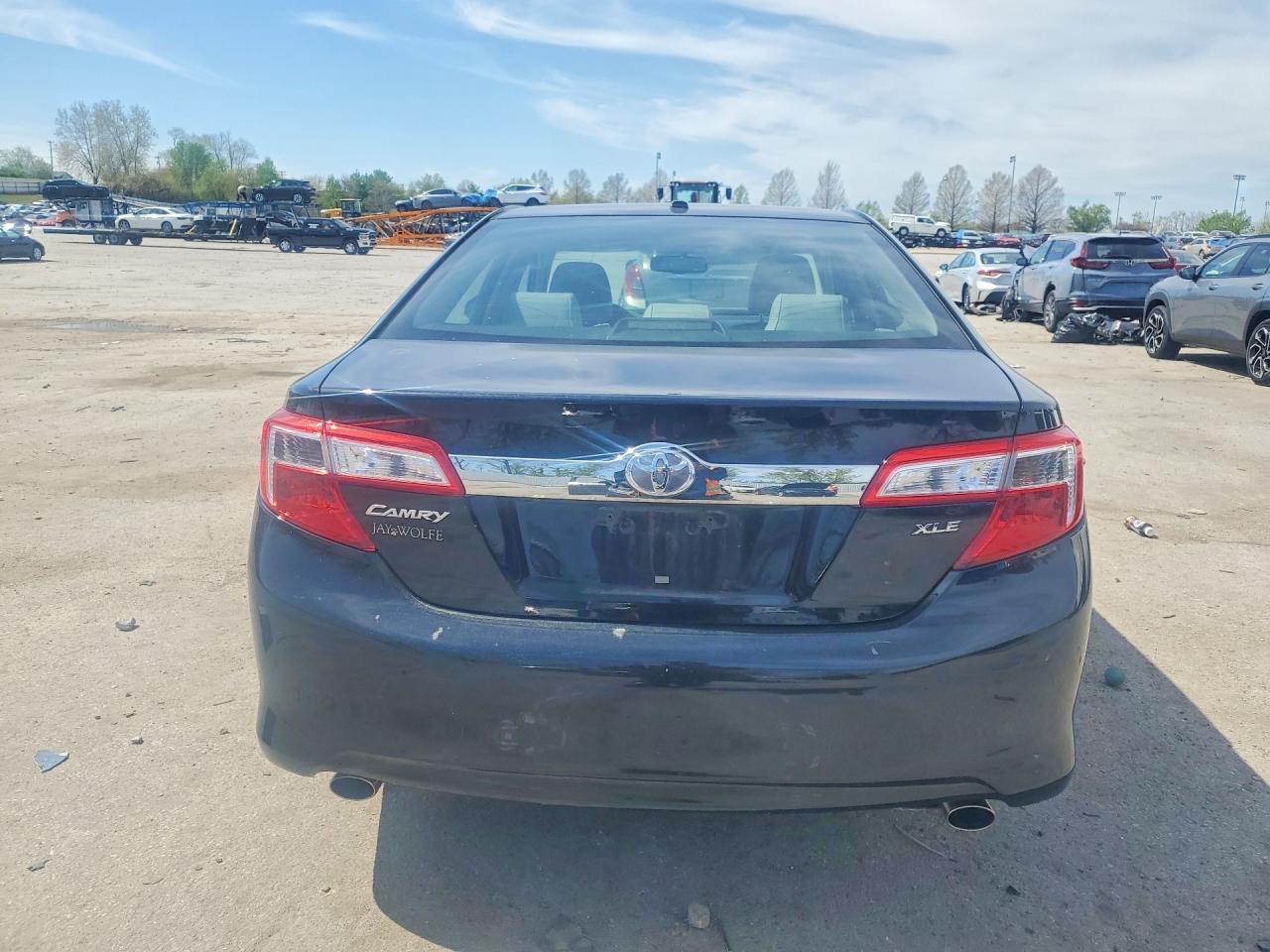 2012 TOYOTA CAMRY
