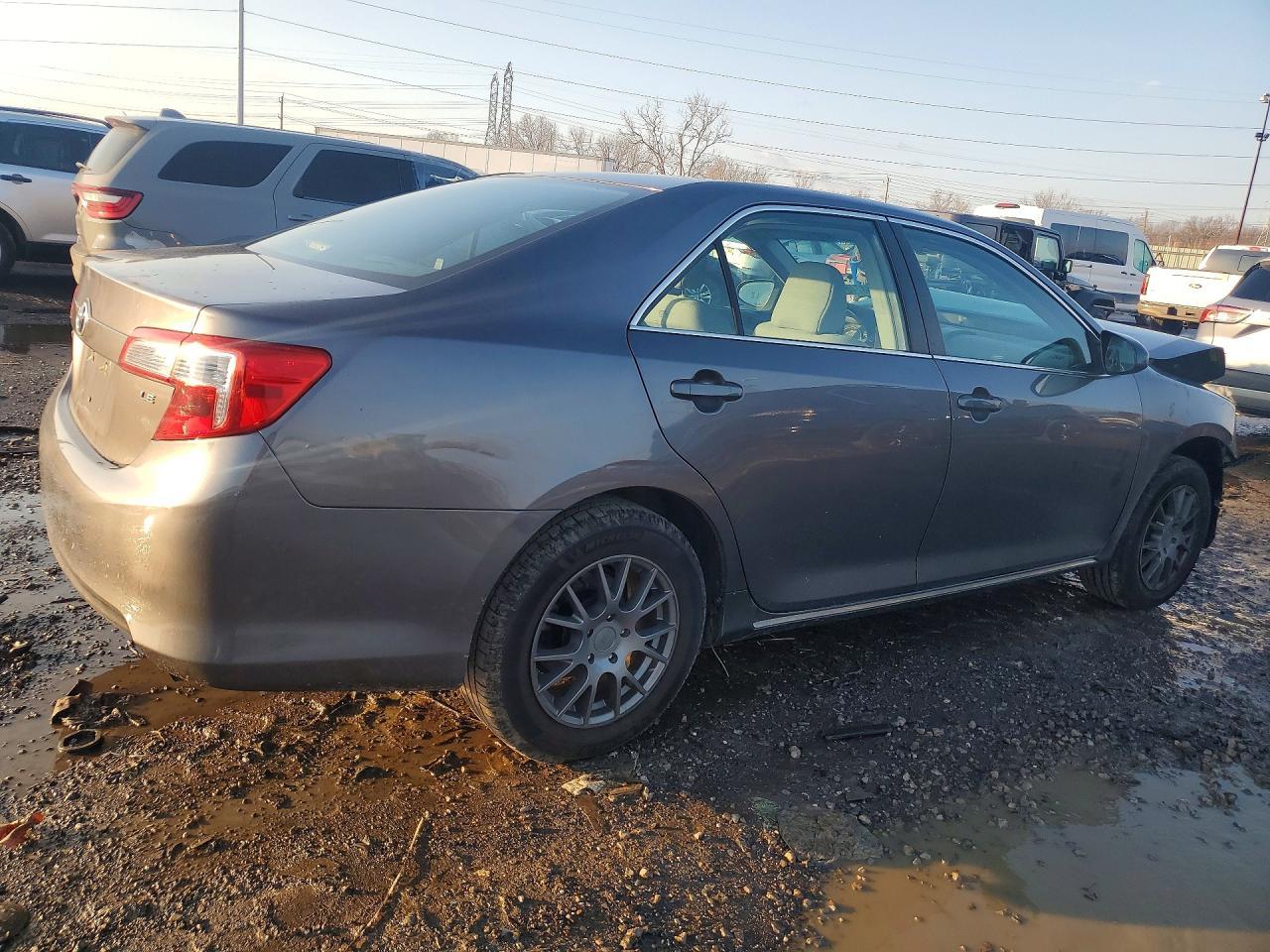 2013 TOYOTA CAMRY