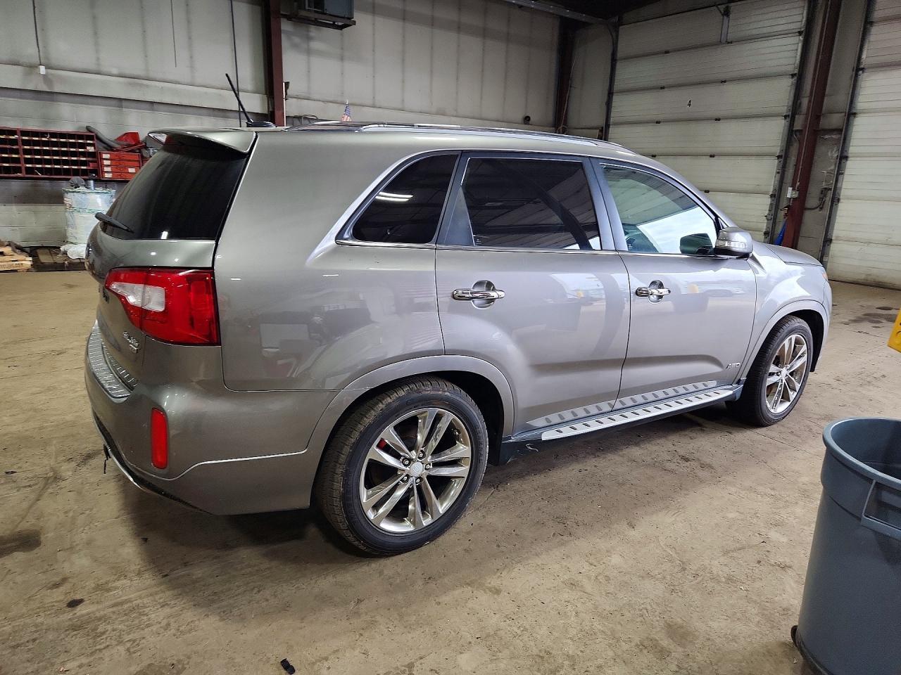 2014 KIA SORENTO