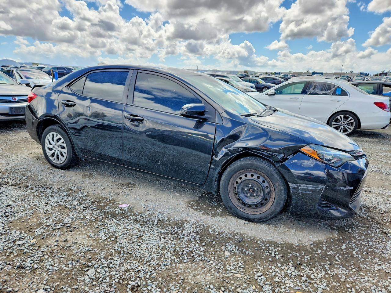 2018 TOYOTA COROLLA