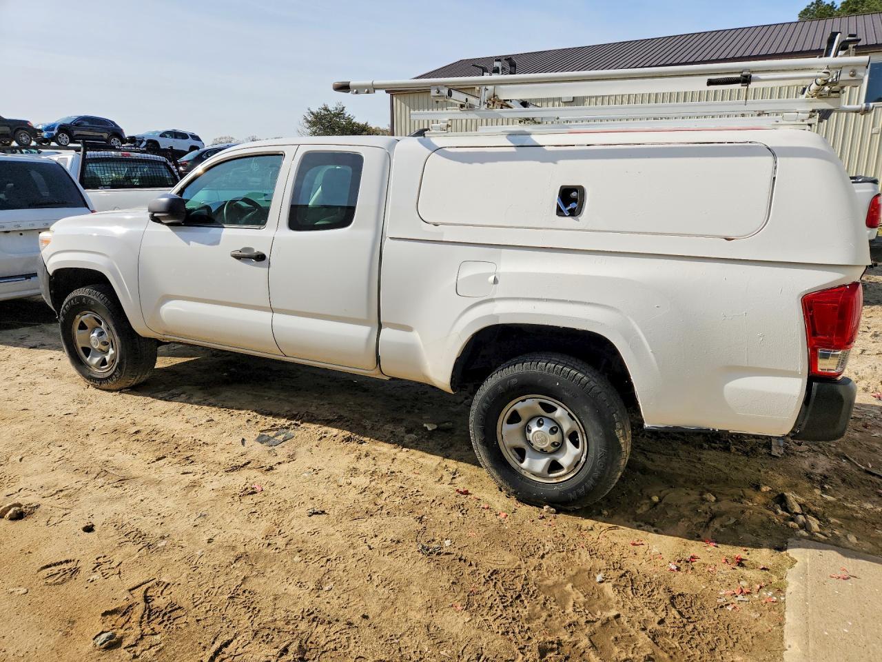 2017 TOYOTA TACOMA