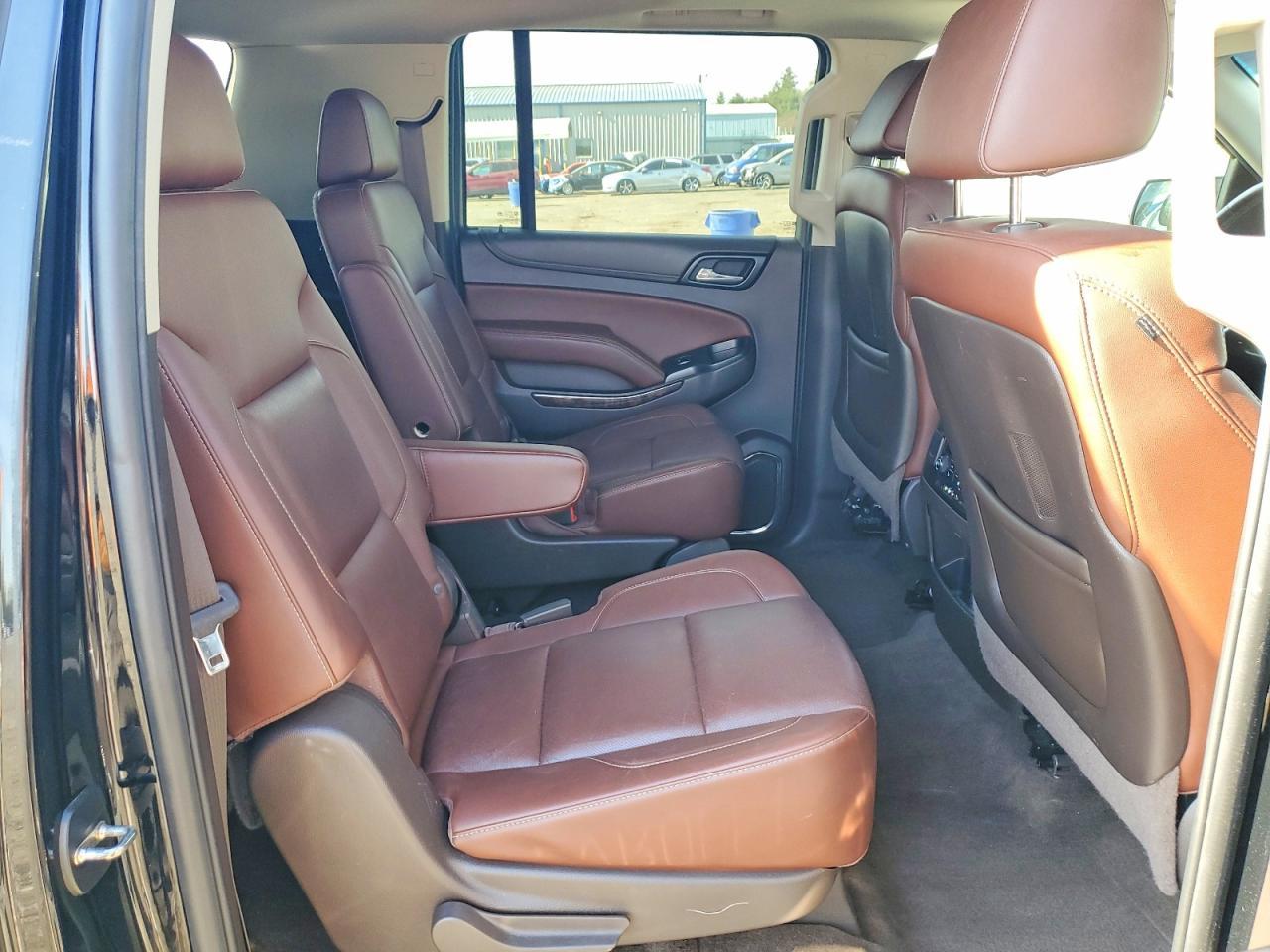 2015 CHEVROLET Suburban