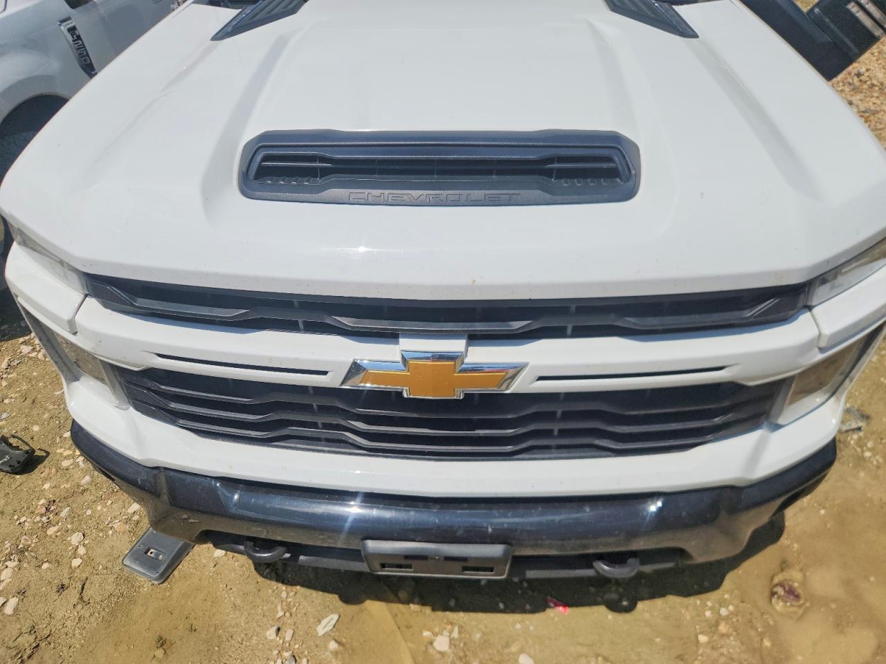 2024 CHEVROLET Silverado