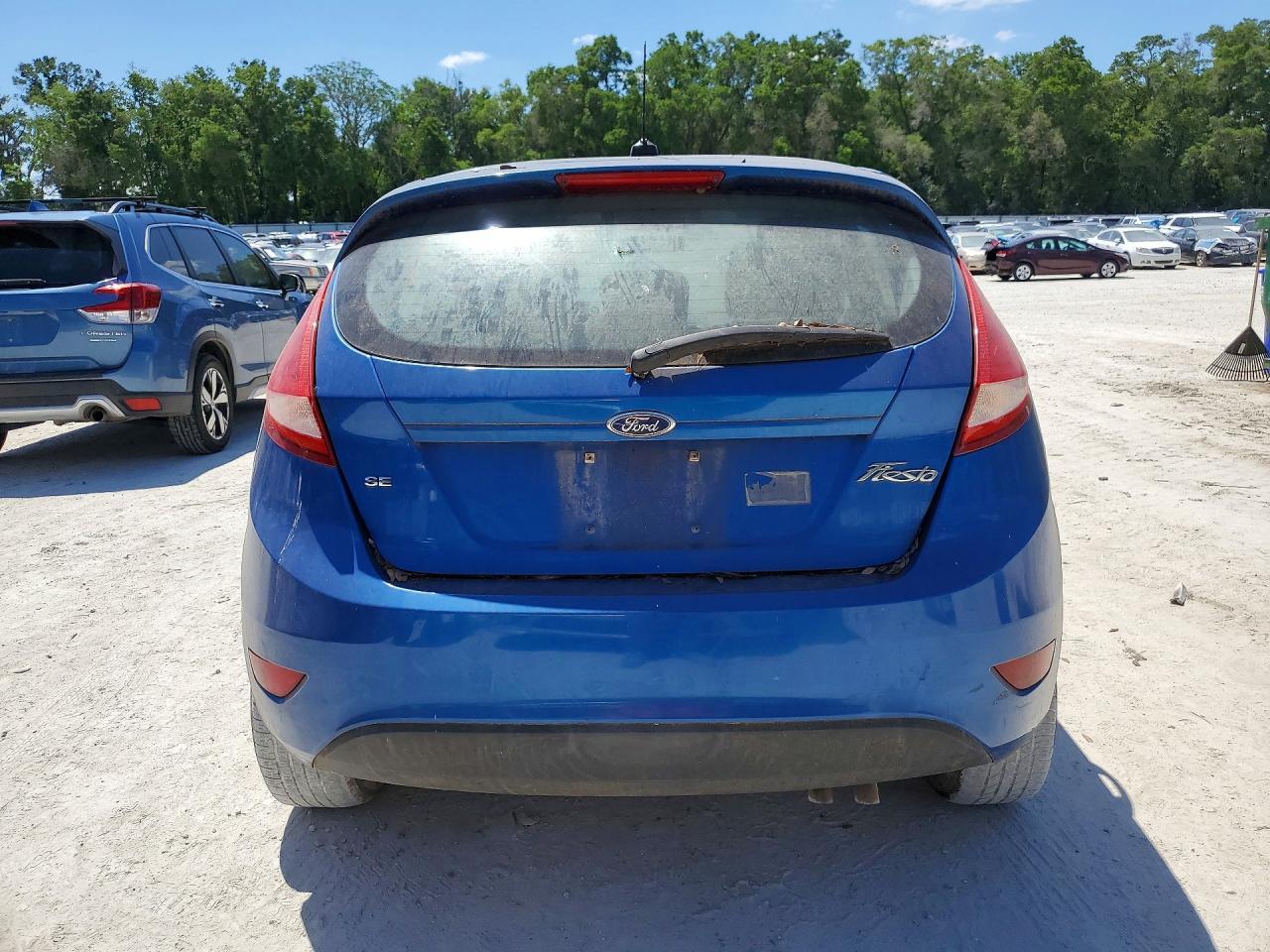 2011 FORD Fiesta