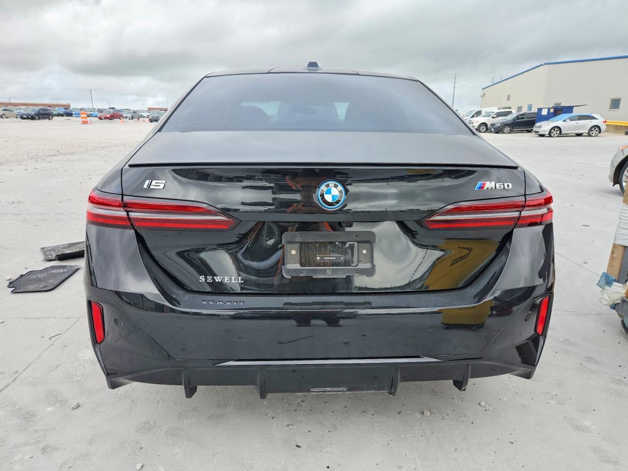 2025 BMW i5