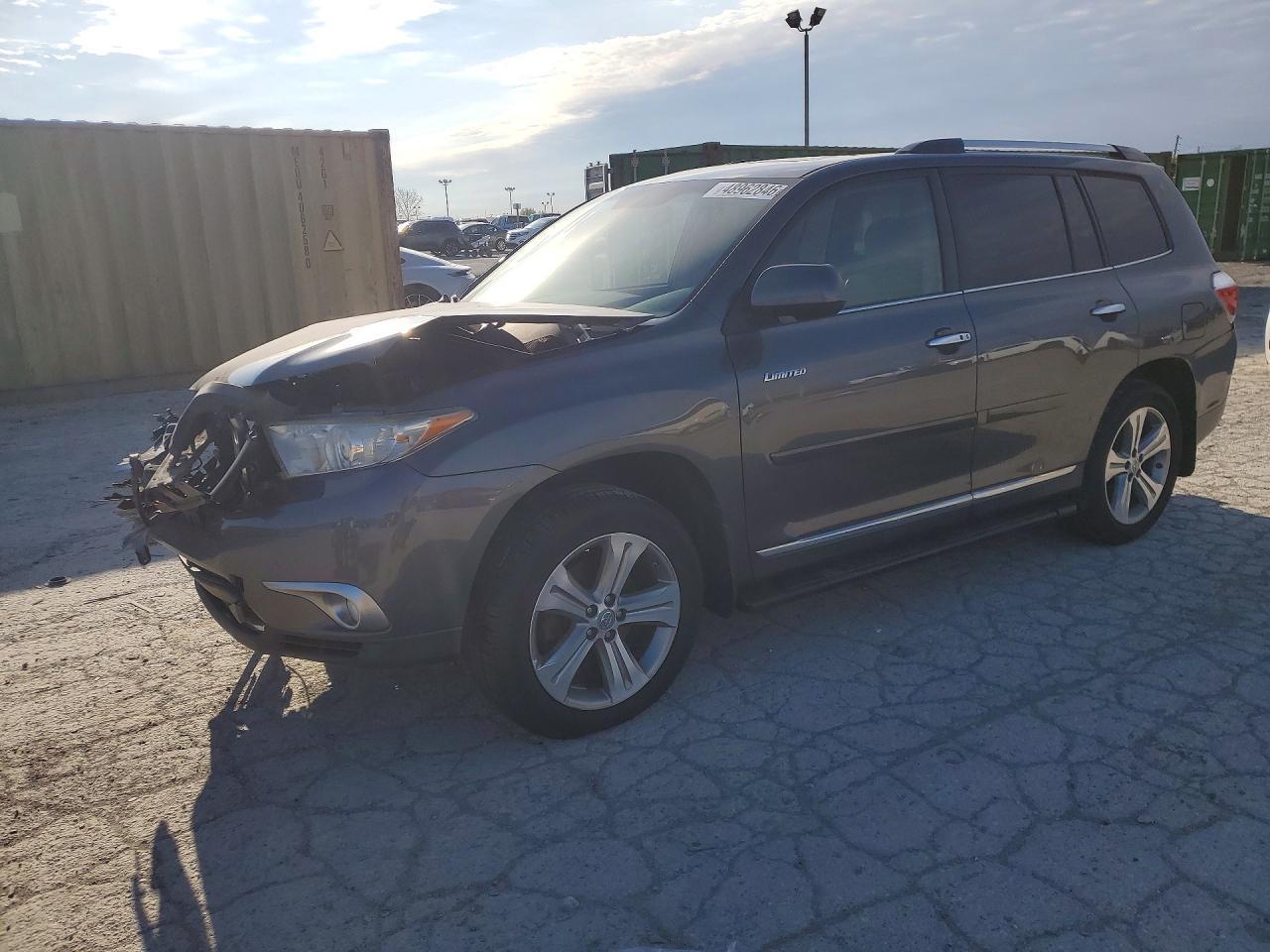 2011 TOYOTA HIGHLANDER